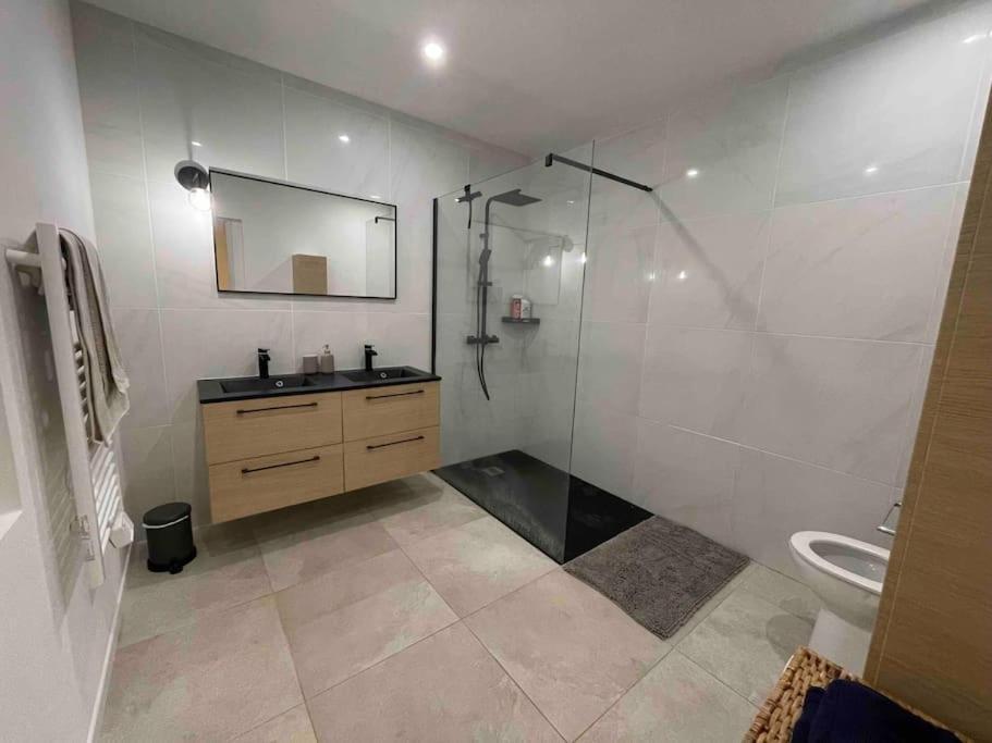 Apartment Neuf & Moderne Orgelet: Confort Assure