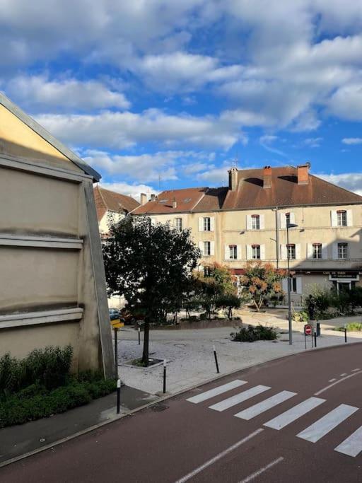 Apartment Neuf & Moderne Orgelet: Confort Assure